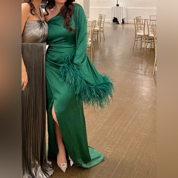 Emerald gown - Picture 3 of 5